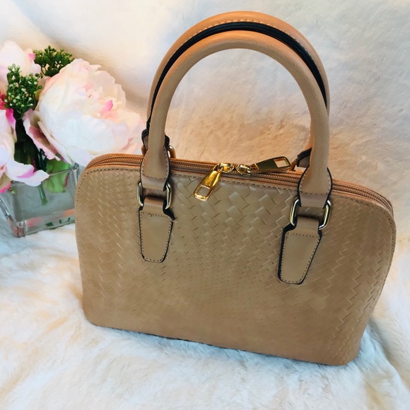 🌸NWOT TAN/BEIGE DOME HANDBAG - FLORAL LINING🌸 - Picture 2 of 8
